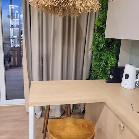 Jungle Apartment *